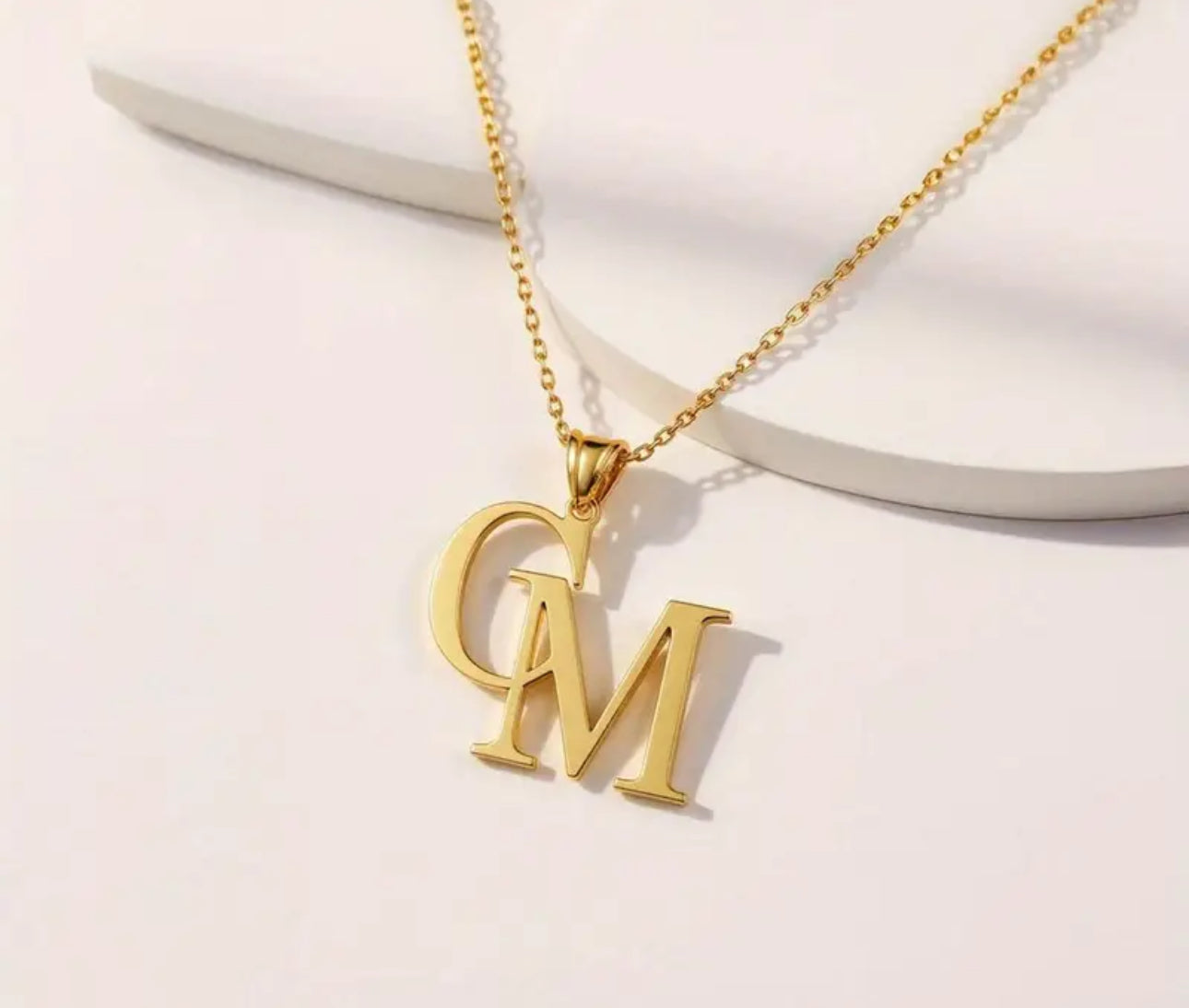 Collier double Initial