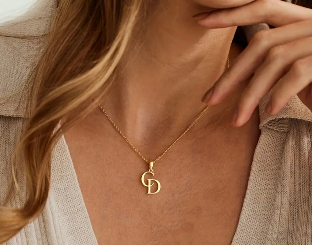 Collier double Initial