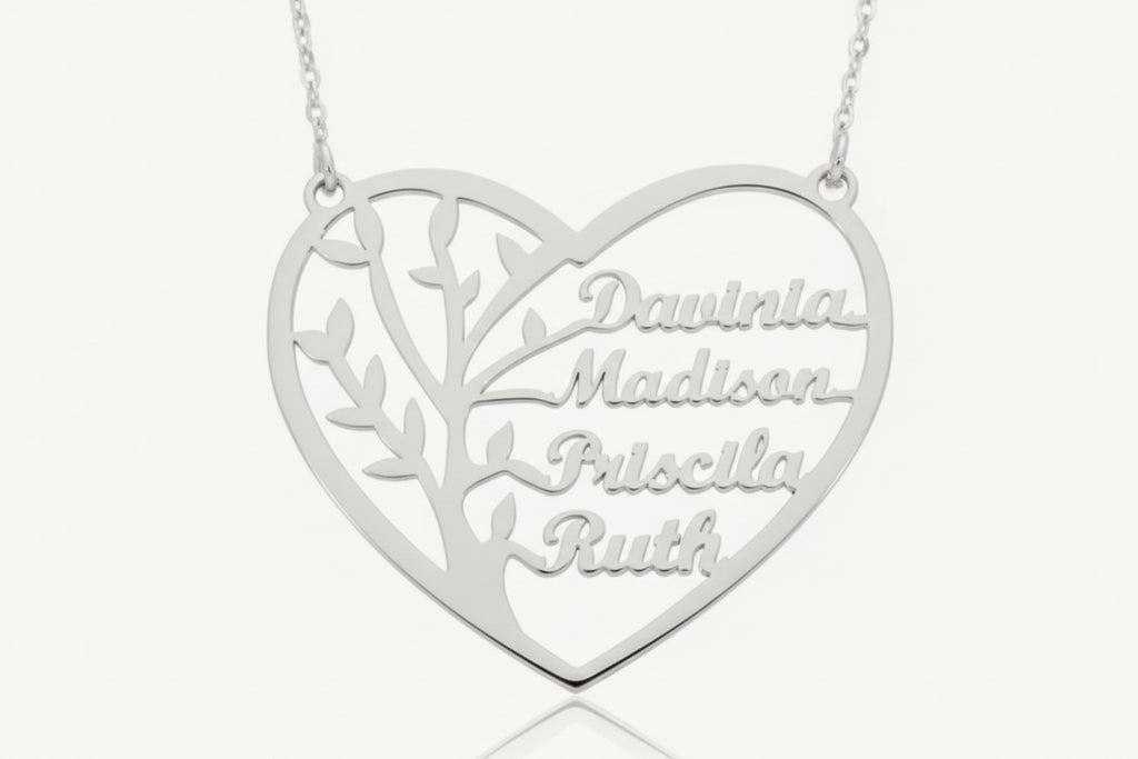 Collier Arbre coeur jusqu'à  4 prénoms