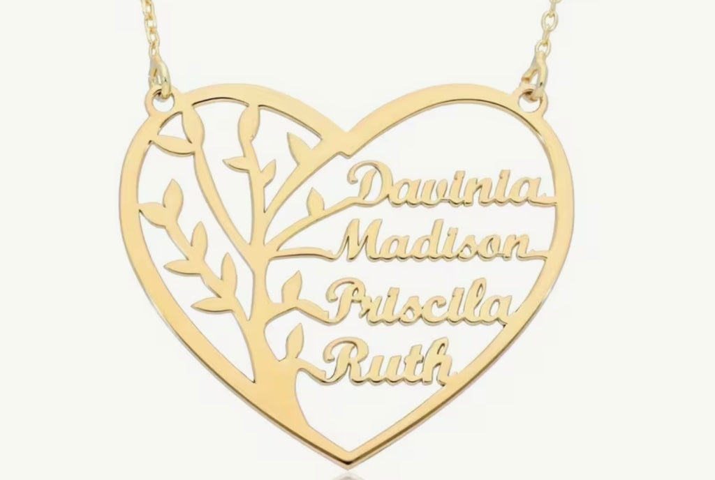 Collier Arbre coeur jusqu'à  4 prénoms