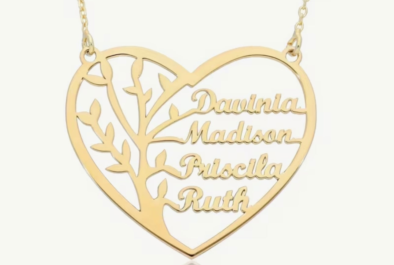 Collier Arbre coeur jusqu'à  4 prénoms